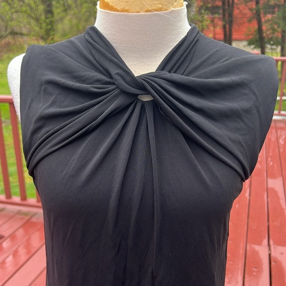 M.M.Lafleur medium black twisted knot sleeveless blouse. - Picture 2 of 8